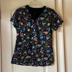 Maevn scrub top